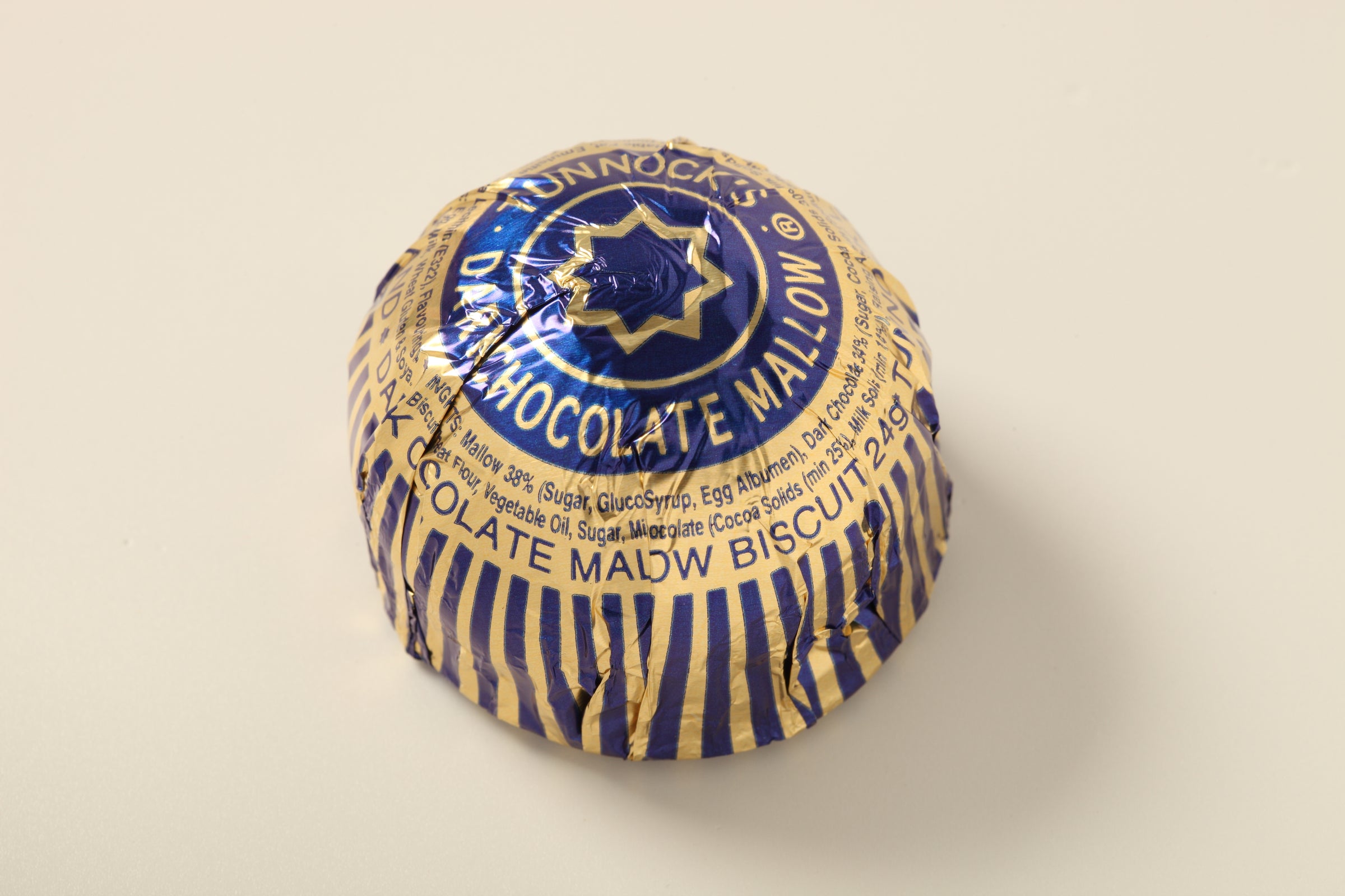 Tunnock's Tea Cakes Dark Chocolate (pack of 3 - 18 pieces)